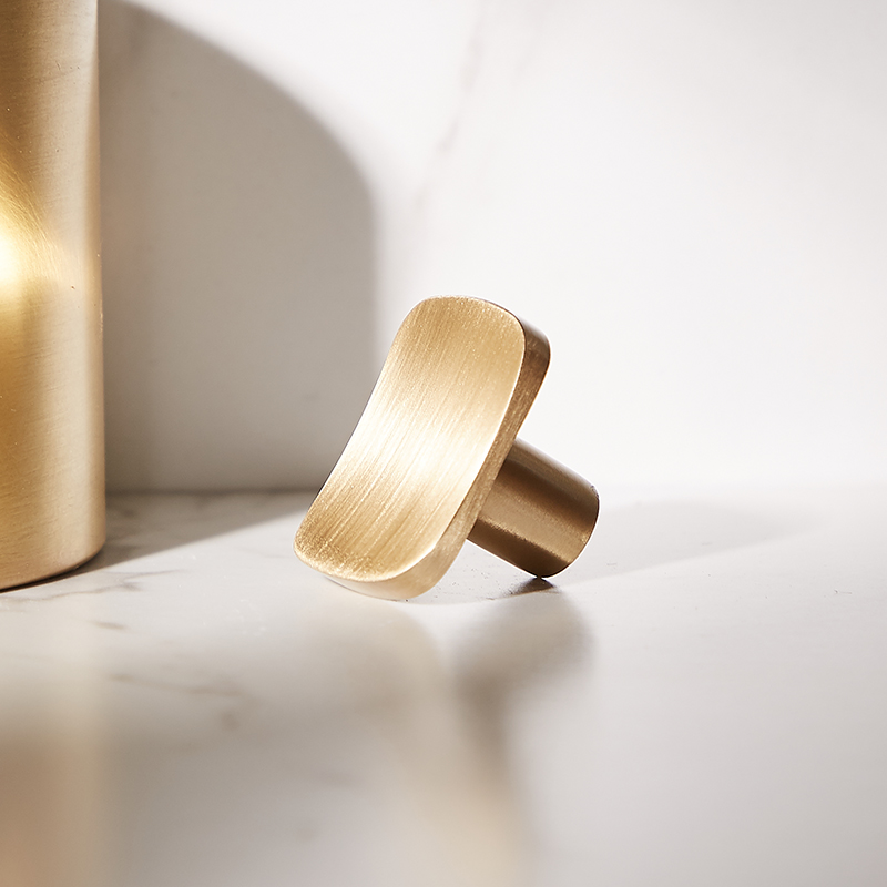 الحديث الصلبة النحاس خزانة مقا - مراجعة Furniture Hardware Manufacturer وسعره